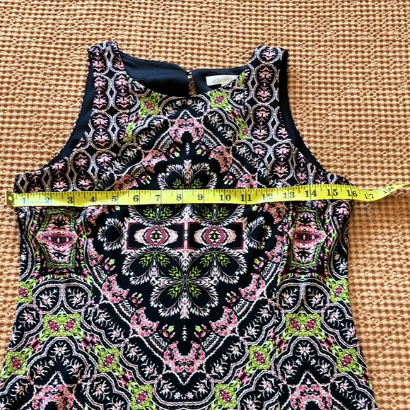 London Times size 4 maxi dress in fabulous fun pink back green and white print. - Picture 15 of 16